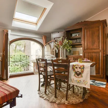 Awesome In With Wifi 卡塔尼亚