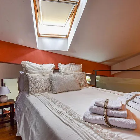 Awesome In With Wifi 卡塔尼亚